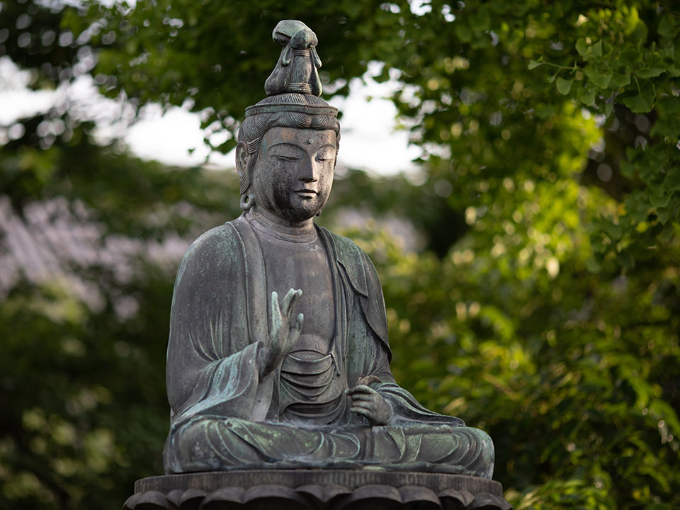 Buddah als Gestaltungselement im Garten
