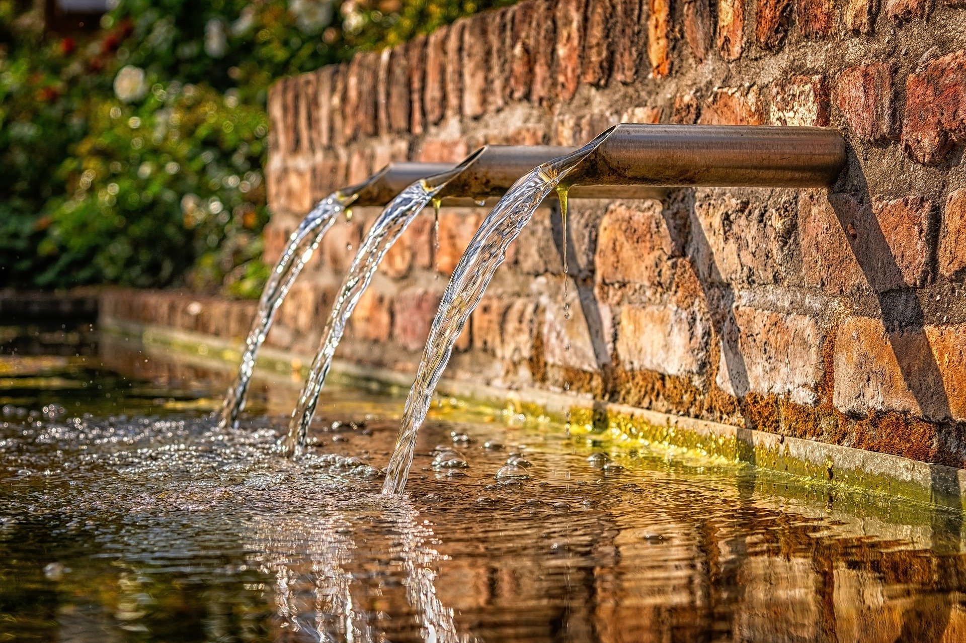 Wasserquelle im Garten