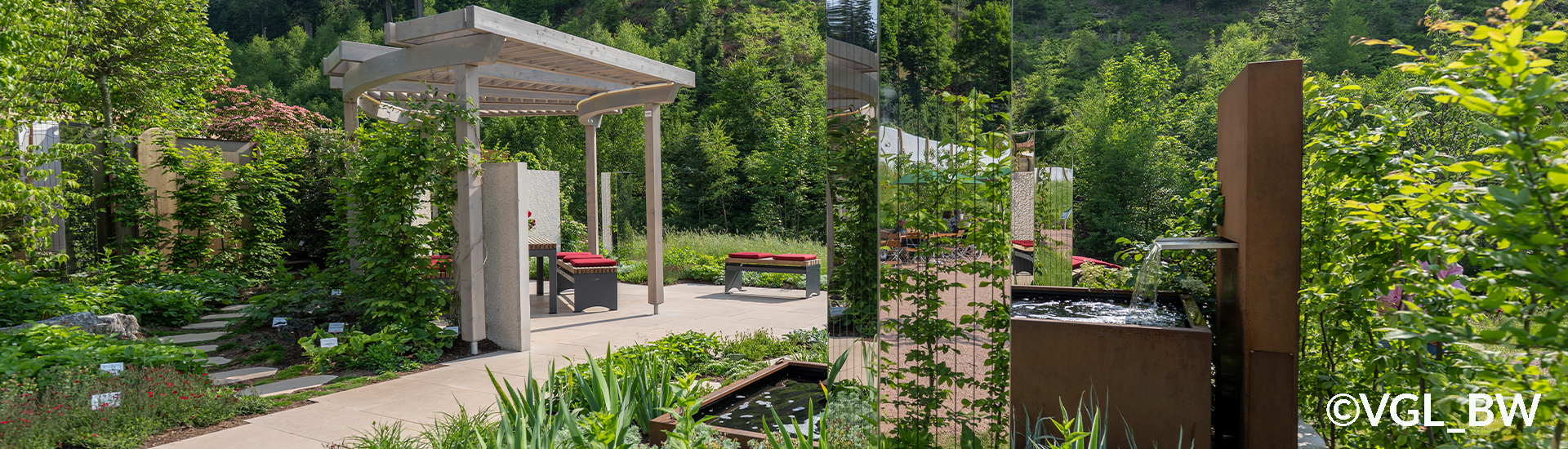 Schaugarten: Kombination aus Wasserelementen, Sträucher, Pergola und Sitzplatzgelegenheiten